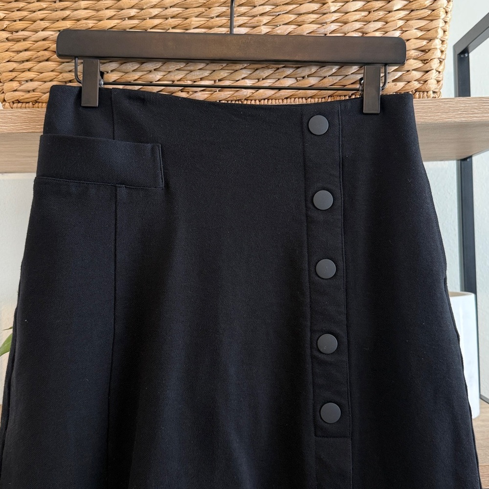 Cabi #3218 Black Ponte Knit Utility Mini Skirt, 4 - Picture 3 of 8
